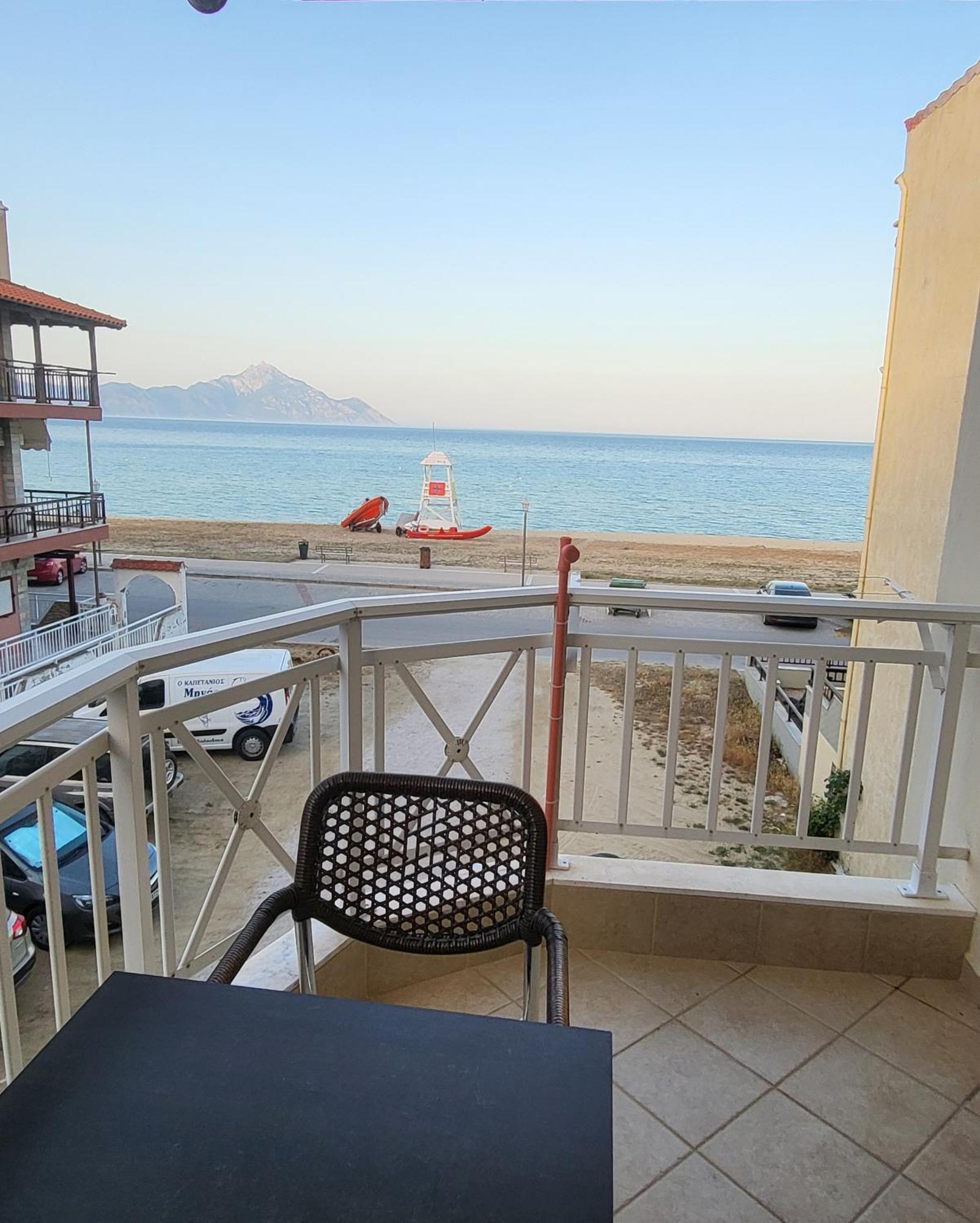 House Spanos Sarti Pokoj fotografie